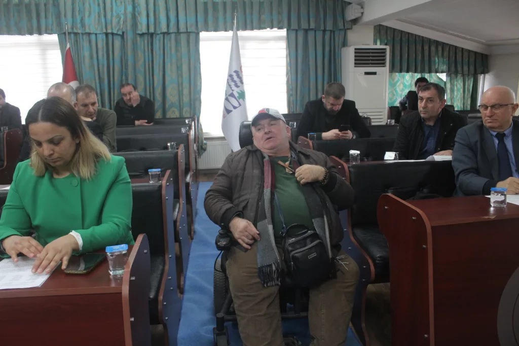 Dönemin son meclis toplantısı yapıldı 6 1