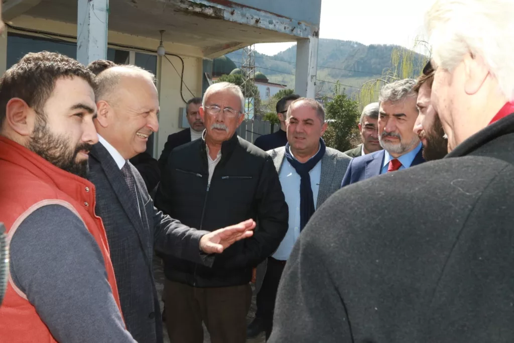 BAŞKAN TAVLI, “ÜNYE’MİZİN GELECEĞİ İÇİN HİZMET ÜRETİYORUZ” 6 35