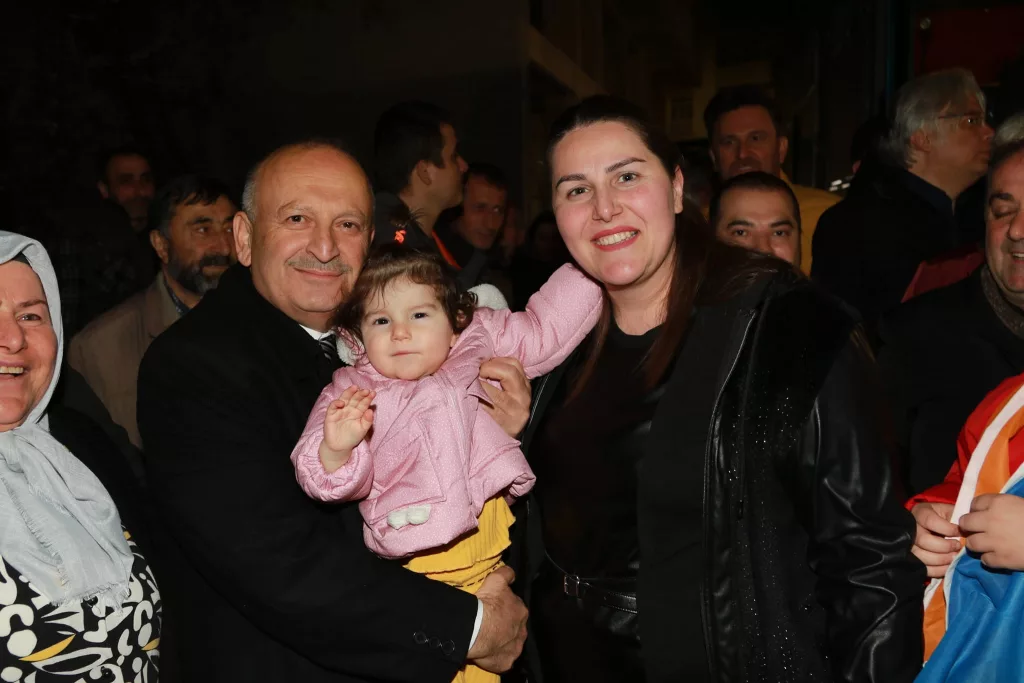 BAŞKAN TAVLI’YA ÇINARLIK VE KALEDERE’DEN GÜÇLÜ DESTEK! 6 37