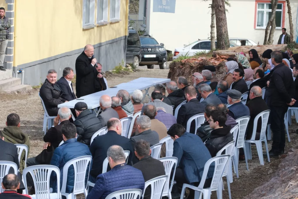 BAŞKAN TAVLI, “AK PARTİ ESER VE HİZMET BELEDİYECİLİĞİ YAPIYOR” 7 14