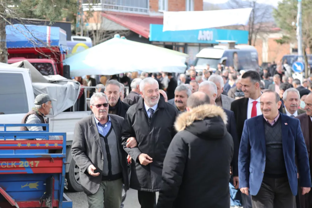 ENVER YILMAZ ÜNYE'DE ADIM ATMADIK YER BIRAKMADI 8 8