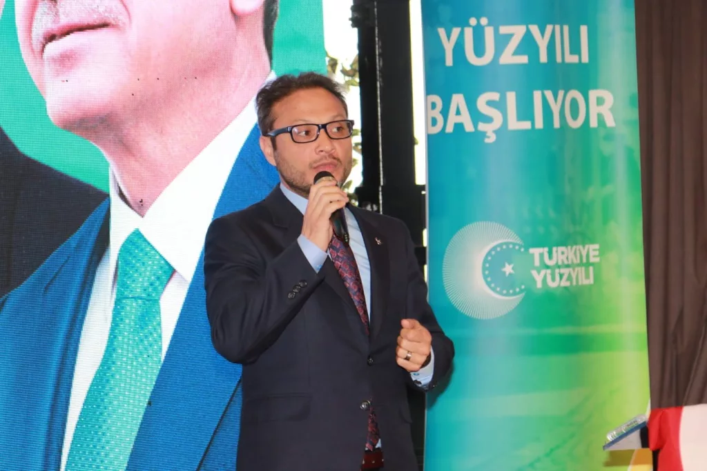BAŞKAN TAVLI, “ÜNYE YÜZYILI BELEDİYECİLİĞİNE PROJELERİMİZLE HAZIRIZ” 9 4