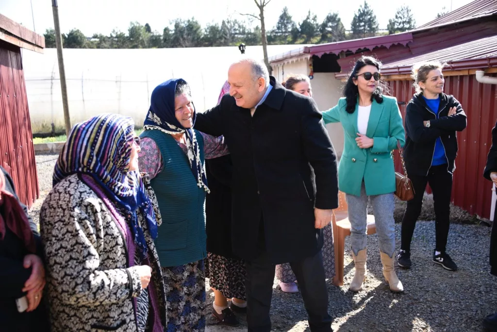 BAŞKAN TAVLI, “ÜNYE’MİZİN GİRİŞİ ÇÖP DAĞINDAN KURTULDU” 9 9