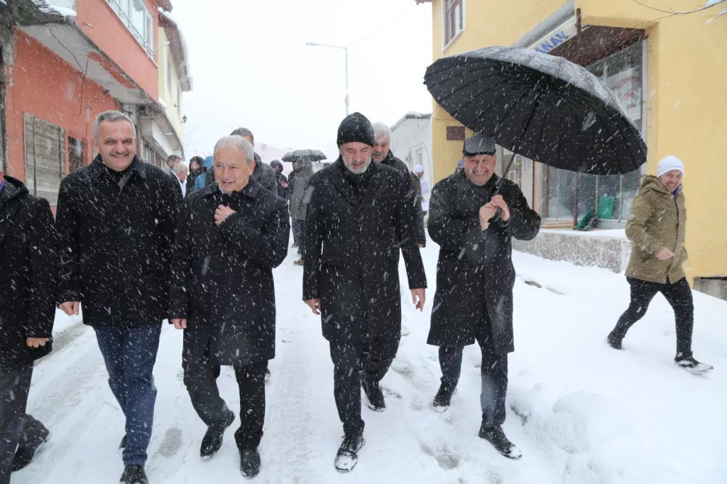 ENVER YILMAZ KABADÜZ'E ÇIKARMA YAPTI E1 4