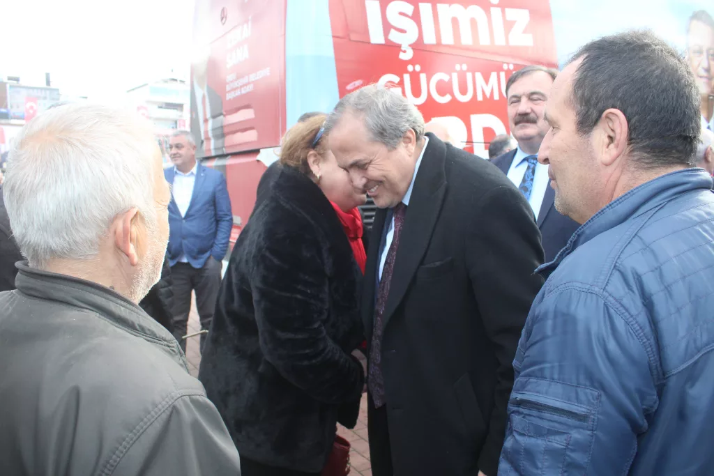 Cumhuriyet Halk Partisi, Ünye Cumhuriyet Meydanı’nda Değişim Mitingi düzenledi. IMG 0710