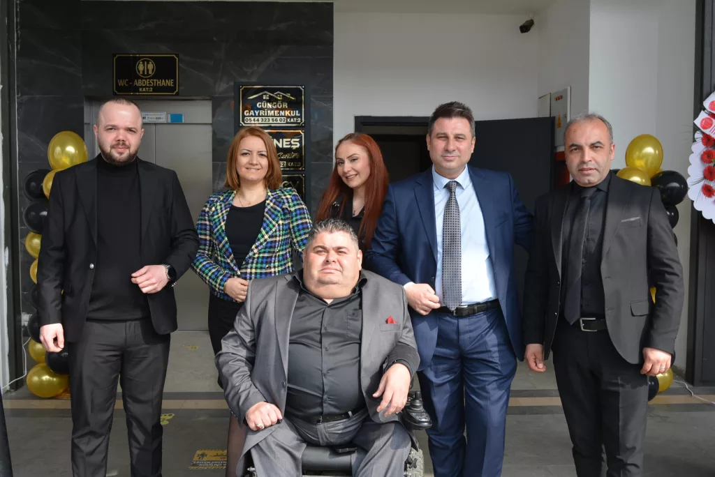 A PLUS GAYRİMENKUL YATIRIM OFİSİ’NDEN GÖRKEMLİ AÇILIŞ a10