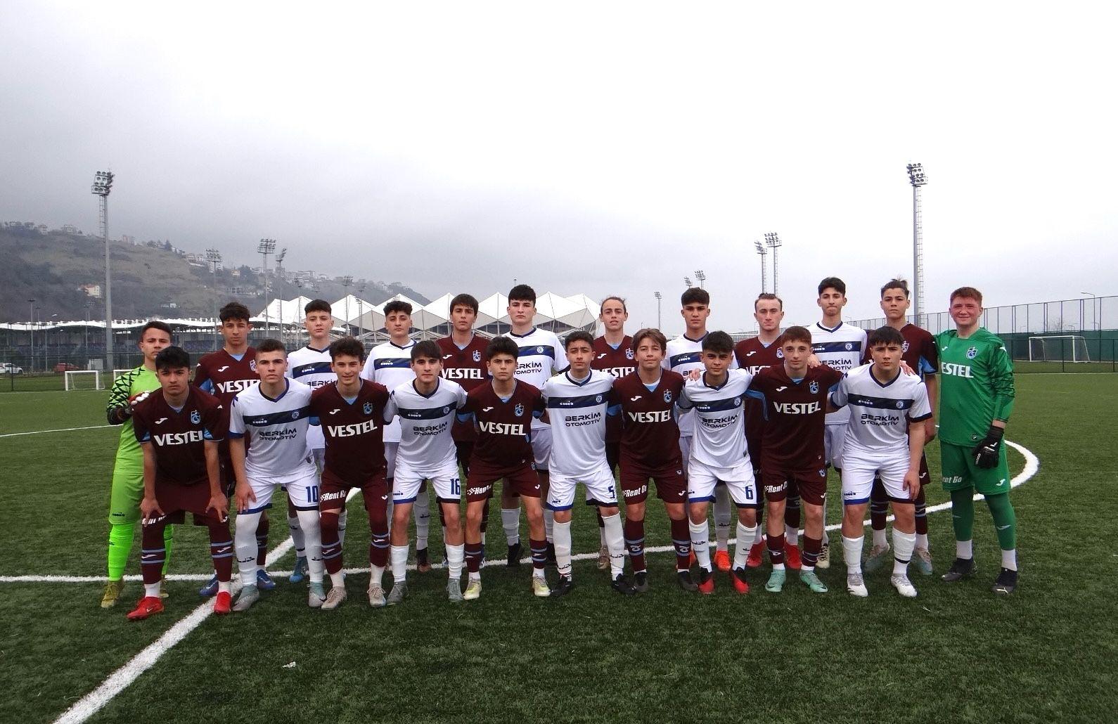 Ünye Futbol Kulübü U15 takımı ile birlikte Trabzonspor’un konuğu oldu.