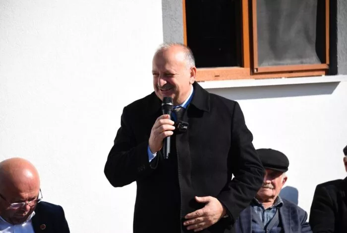 BAŞKAN TAVLI, “ÜNYE’MİZİN GİRİŞİ ÇÖP DAĞINDAN KURTULDU” a2 10 jpg