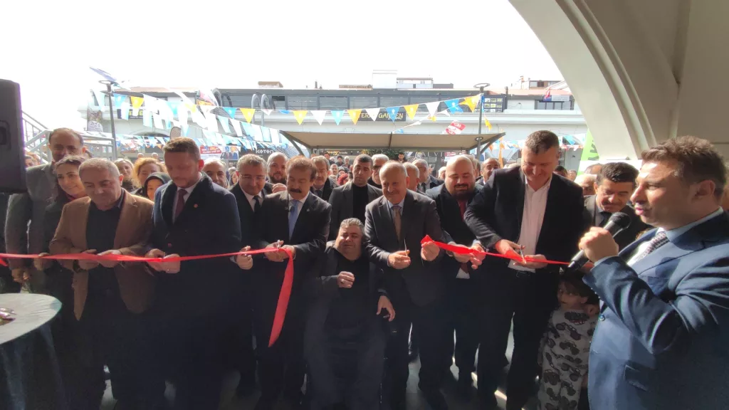 A PLUS GAYRİMENKUL YATIRIM OFİSİ’NDEN GÖRKEMLİ AÇILIŞ a3 2