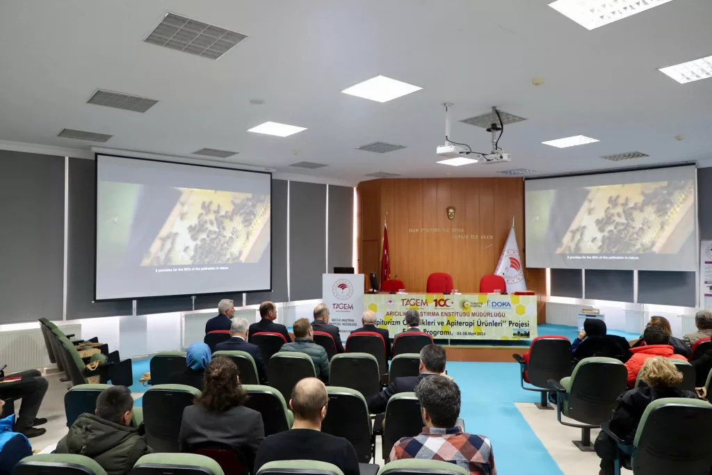 Arıcılara Apiterapi Eğitimi Verildi a3 3