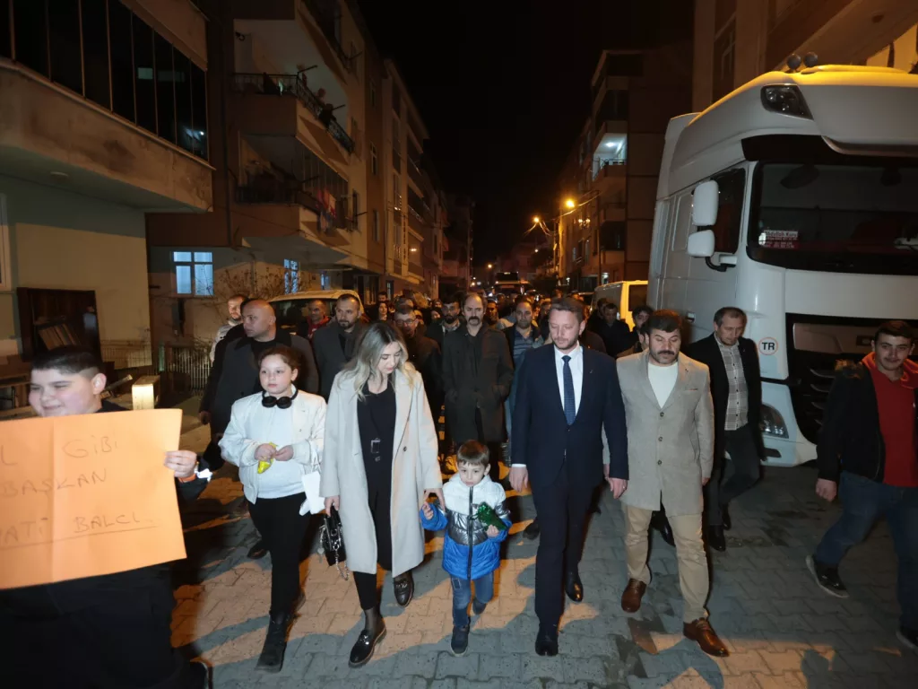 Biz milletimiz için varız, Milletimiz için var olmaya devam edeceğiz. ba4