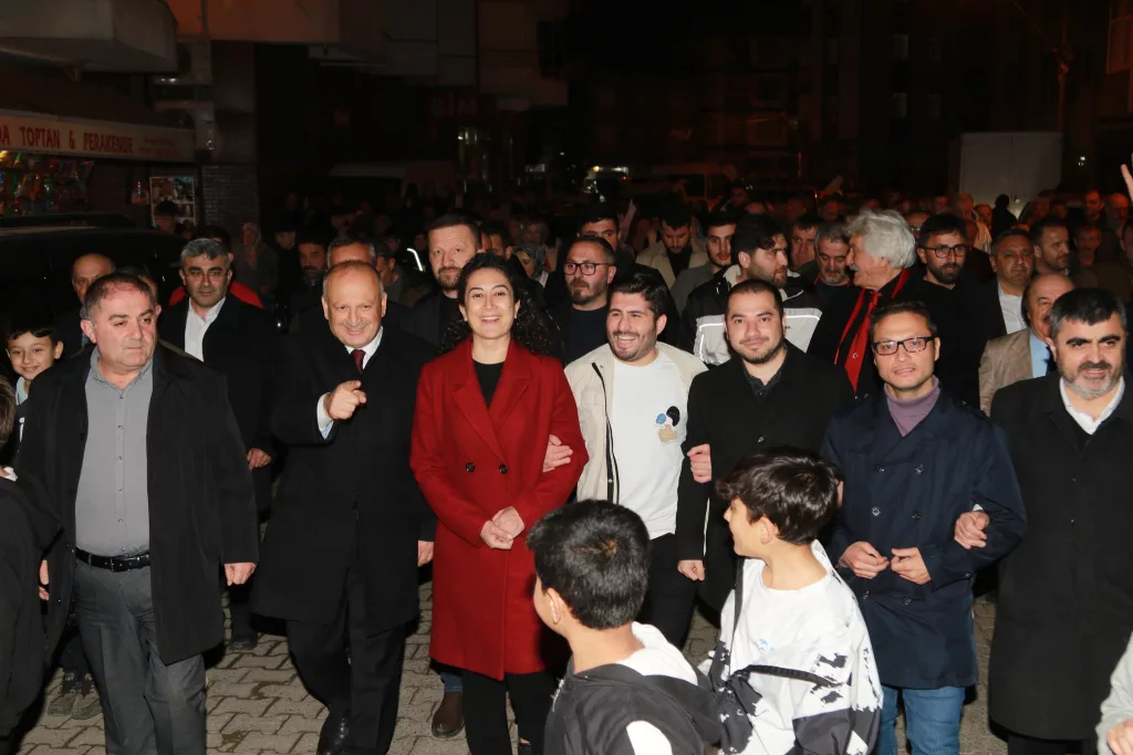 BAYRAMCA’DA BAŞKAN TAVLI COŞKUSU bay2