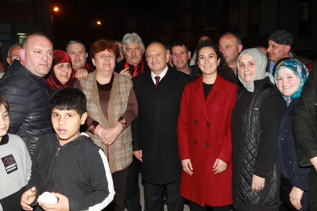 BAYRAMCA’DA BAŞKAN TAVLI COŞKUSU bay4