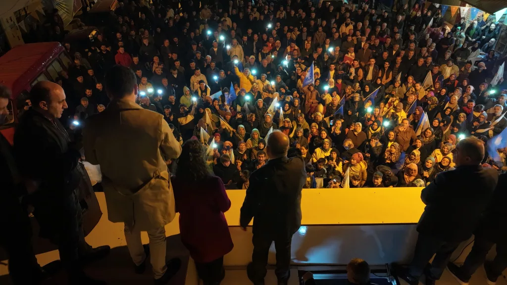 BAYRAMCA’DA BAŞKAN TAVLI COŞKUSU bay5