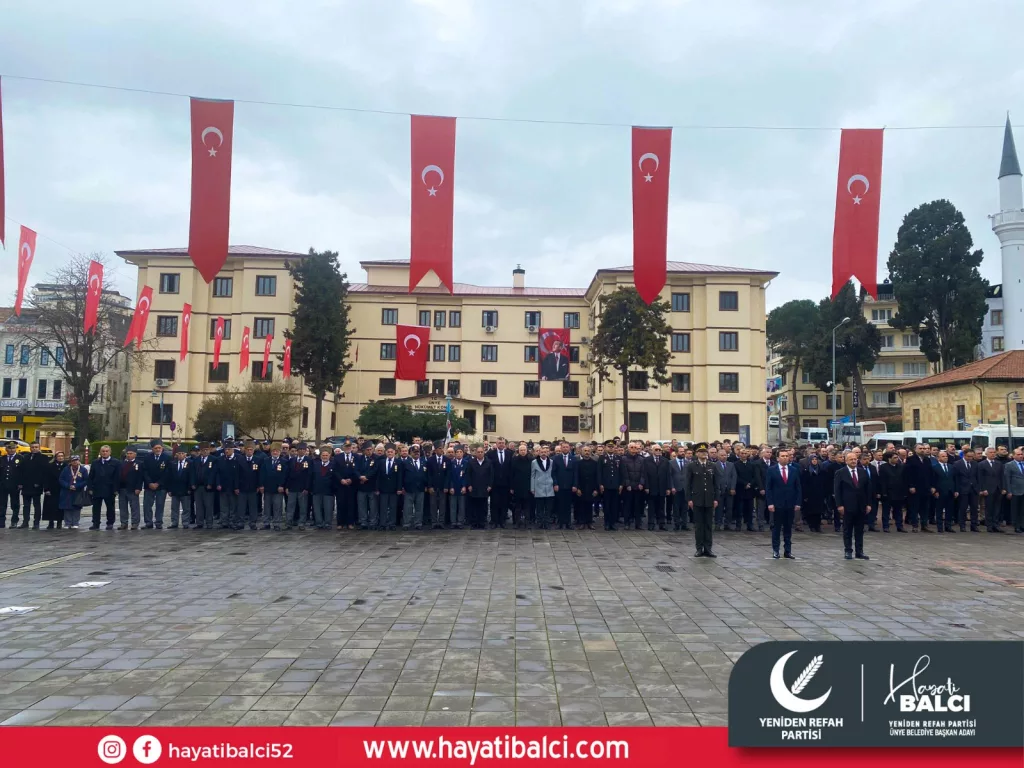 "Ünye Belediye Başkan Adayı Hayati Balcı, Çanakkale Zaferi'nin 109. Yıl Dönümü Törenine Katıldı" h 1