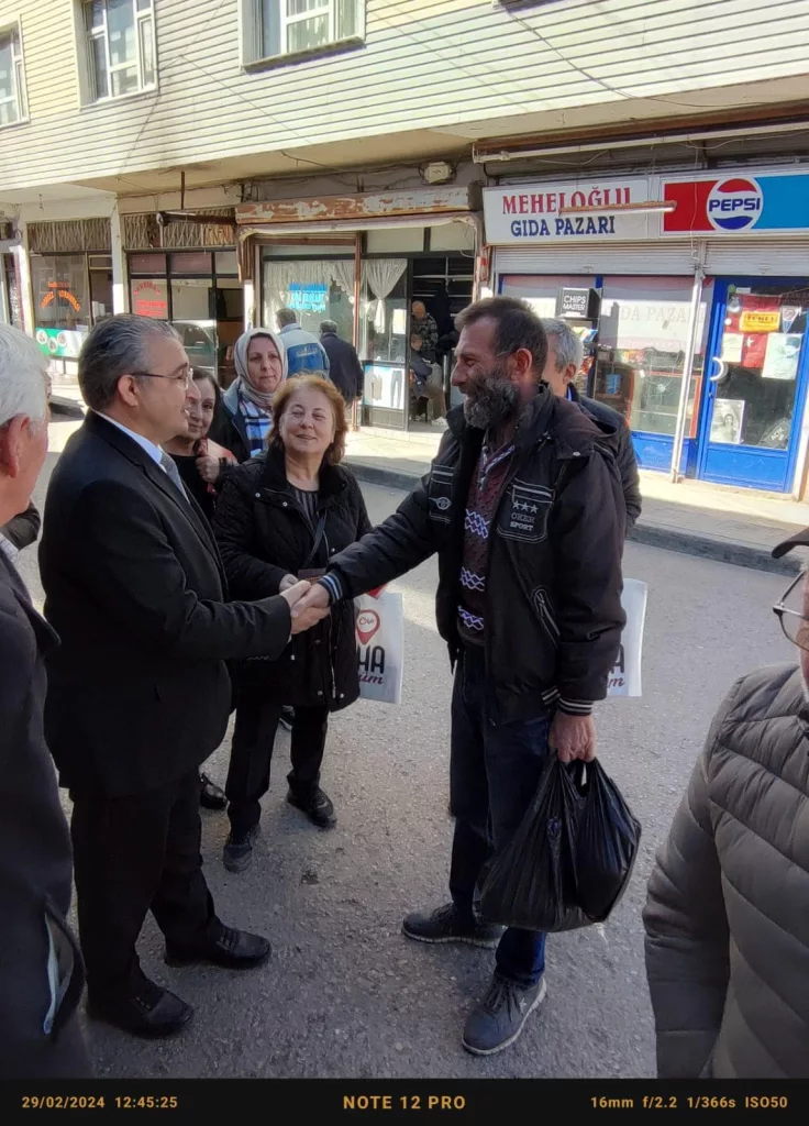 "Ünye'yi Yeniden İnşa Etmek: Cumhur Öztürk'ün Belediyecilikteki Yenilikçi Bakışı" i5