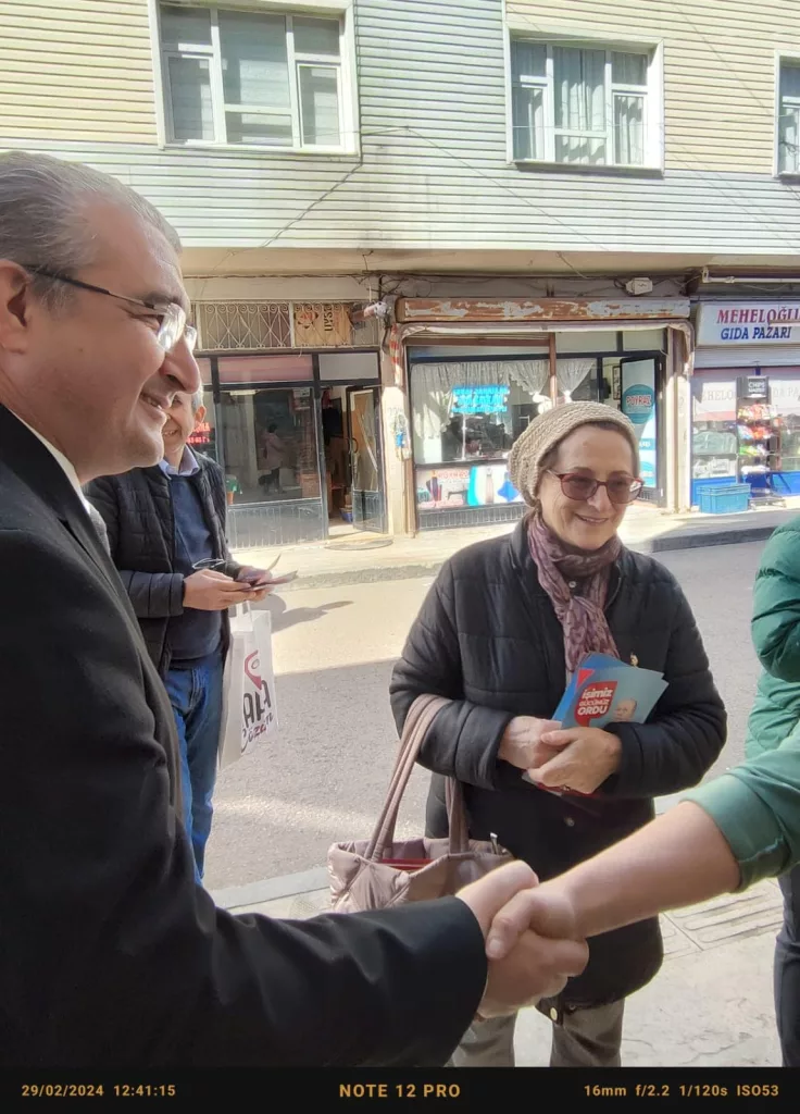 "Ünye'yi Yeniden İnşa Etmek: Cumhur Öztürk'ün Belediyecilikteki Yenilikçi Bakışı" i7