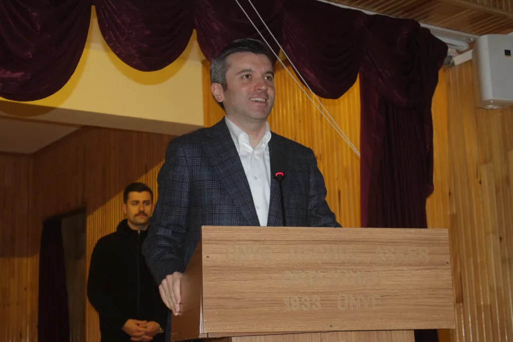 YAVUZ SELİM KIRAN,ÖĞRENCİLERLE BULUŞTU ki1