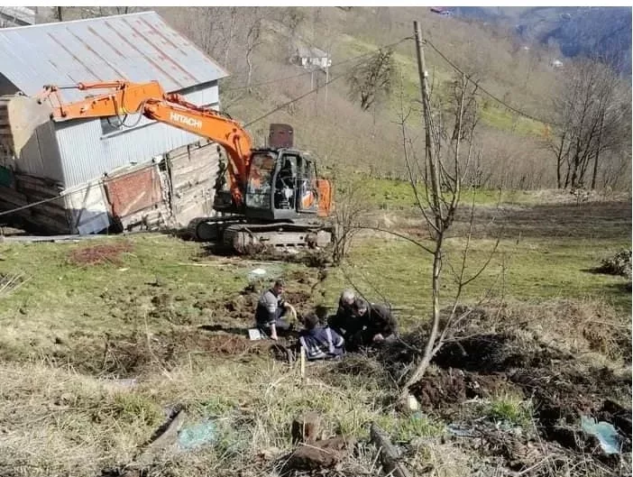 OSKİ EKİPLERİ KAZA GEÇİRDİ os 1 jpg