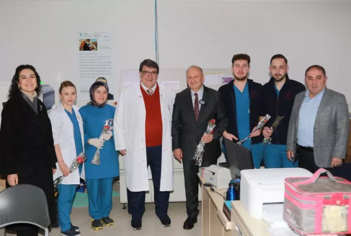 BAŞKAN TAVLI SAĞLIK ÇALIŞANLARININ TIP BAYRAMINI KUTLADI tav1 jpeg