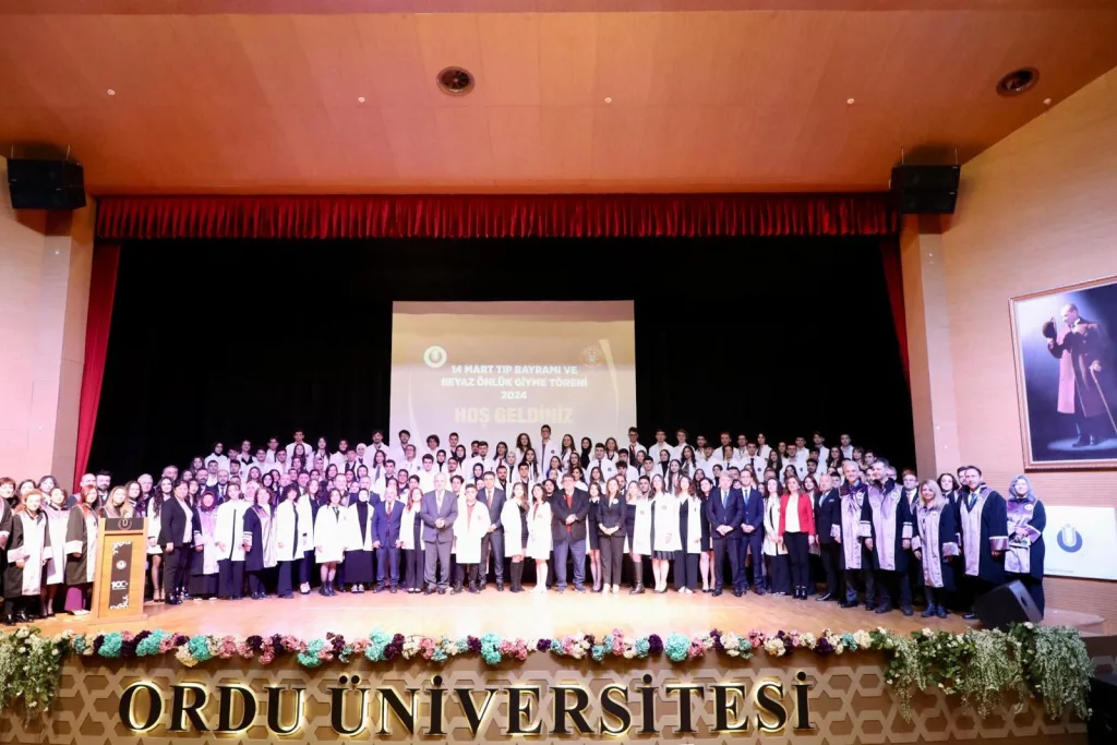 Vali Erol, Tıp Bayramı Etkinliklerine Katıldı va1