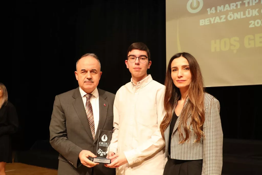 Vali Erol, Tıp Bayramı Etkinliklerine Katıldı va2