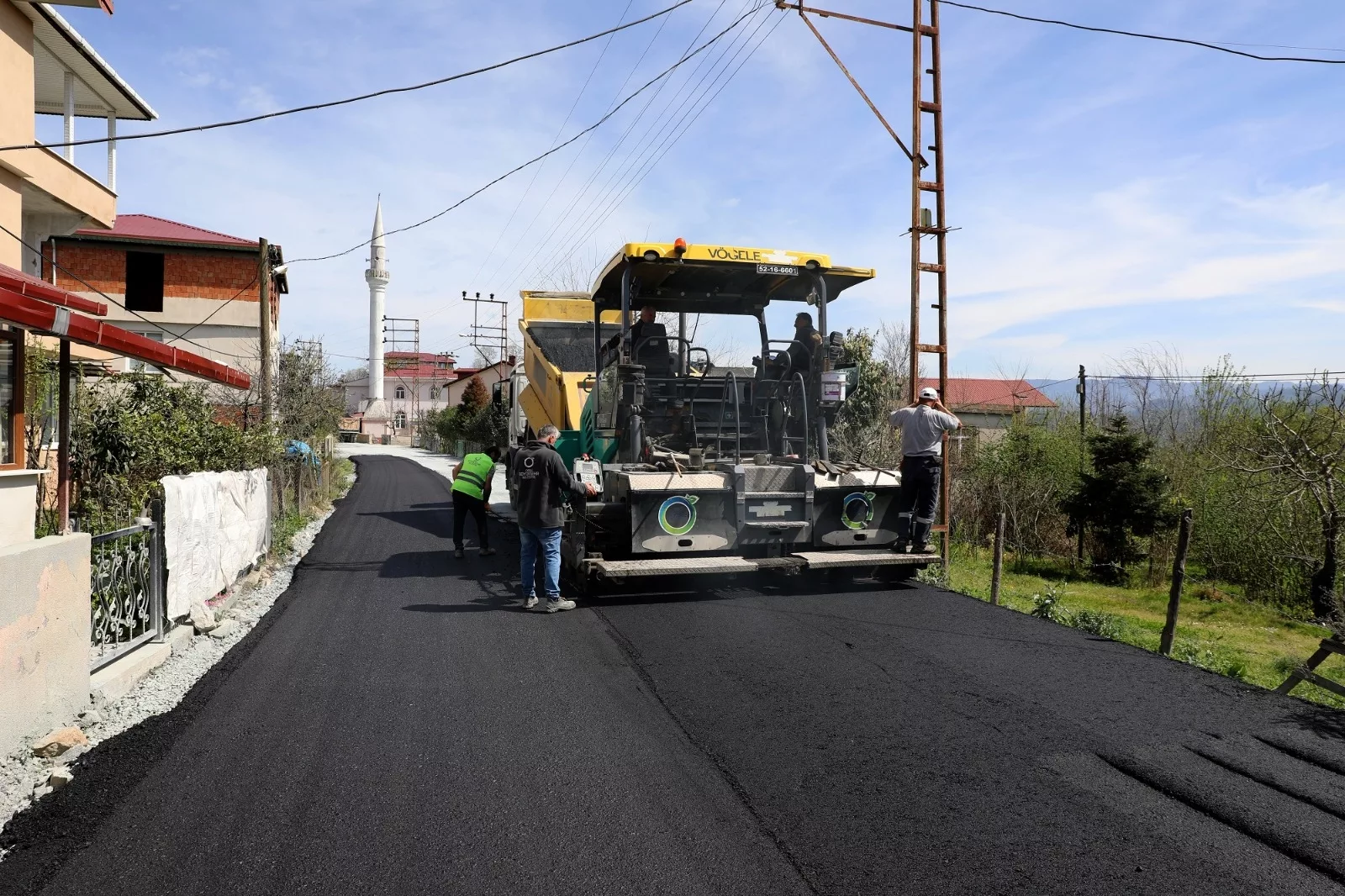 BAŞKAN GÜLER’DEN HIZLI BAŞLANGIÇ ALTINORDU’DA 8 MAHALLEYİ BİRBİRİNE BAĞLAYAN ÖCELİ