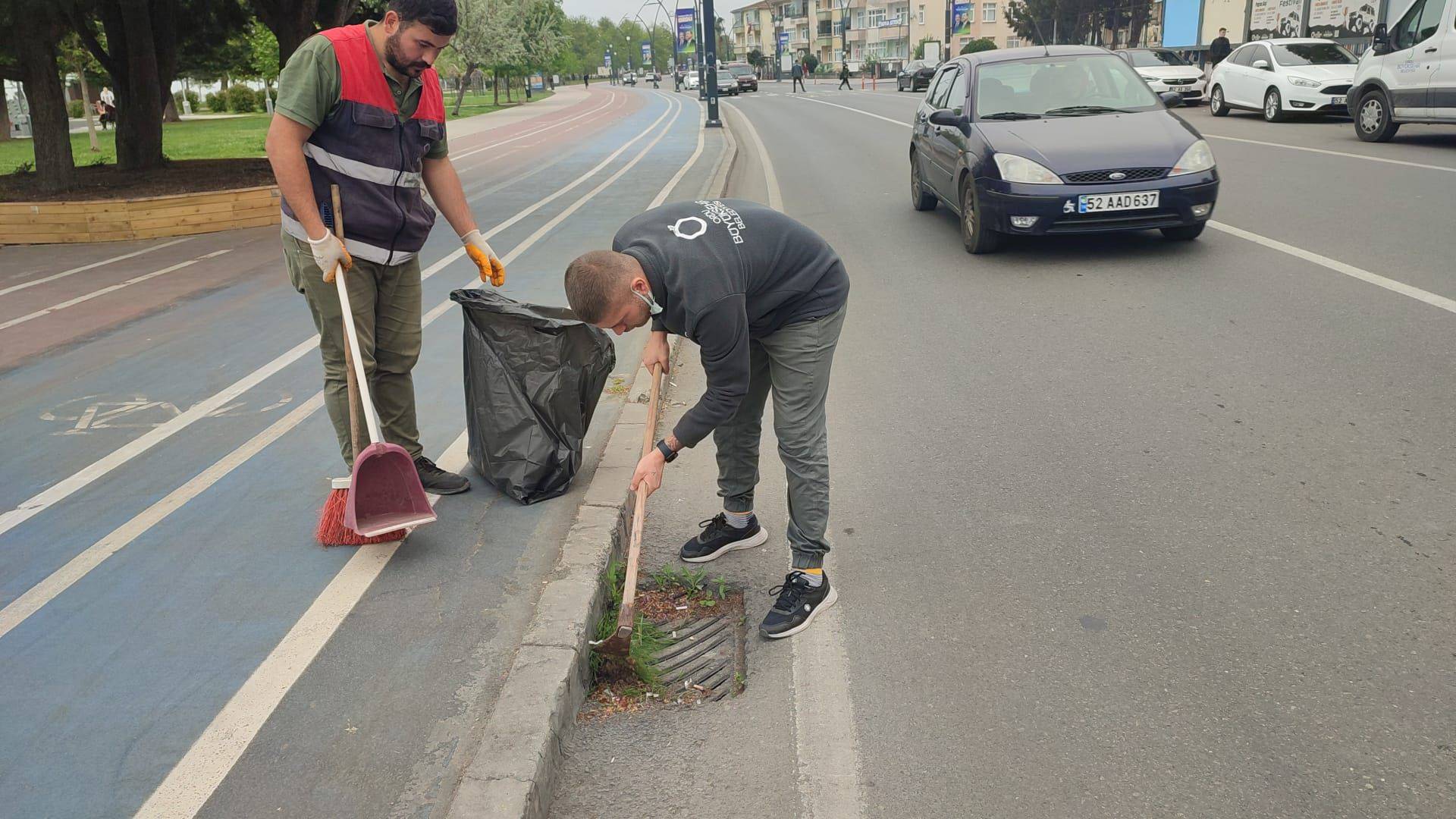 BÜYÜKŞEHİR TEDBİRLERİ ALDI BÜYÜKŞEHİR EKİPLERİ SARI KOD UYARISI GEÇENE KADAR