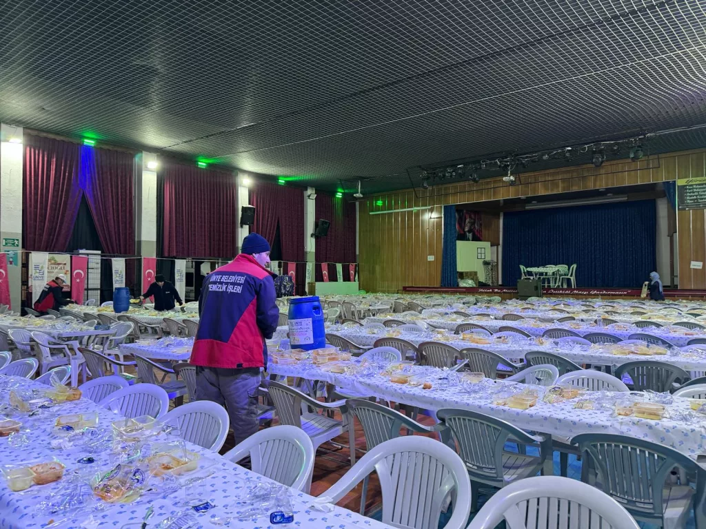 ÜNYE BELEDİYESİ RAMAZAN AYINDA DA İSRAFI ÖNLEDİ 10 2