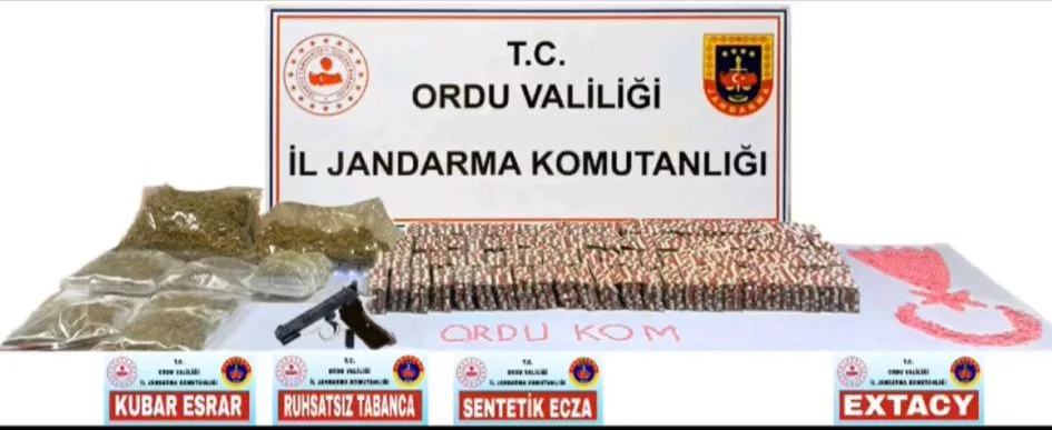 JANDARMADAN FATSA’DA UYUŞTURUCU OPERASYONU 11 8 jpg