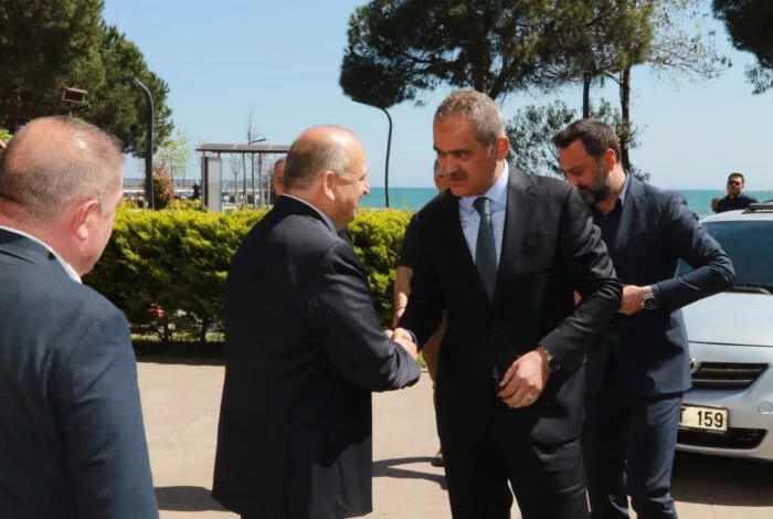 MİLLETVEKİLİ ÖZER’DEN BAŞKAN TAVLI’YA ZİYARET 2 25 jpg