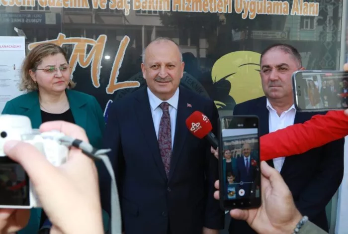BAŞKAN TAVLI, “VATANDAŞLIK GÖREVİMİZİ YERİNE GETİRDİK” 3 1 jpg