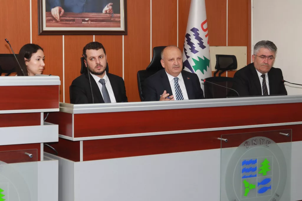 BAŞKAN TAVLI, “YENİ DÖNEM ÜNYE’MİZE HAYIRLI OLSUN” 3 13