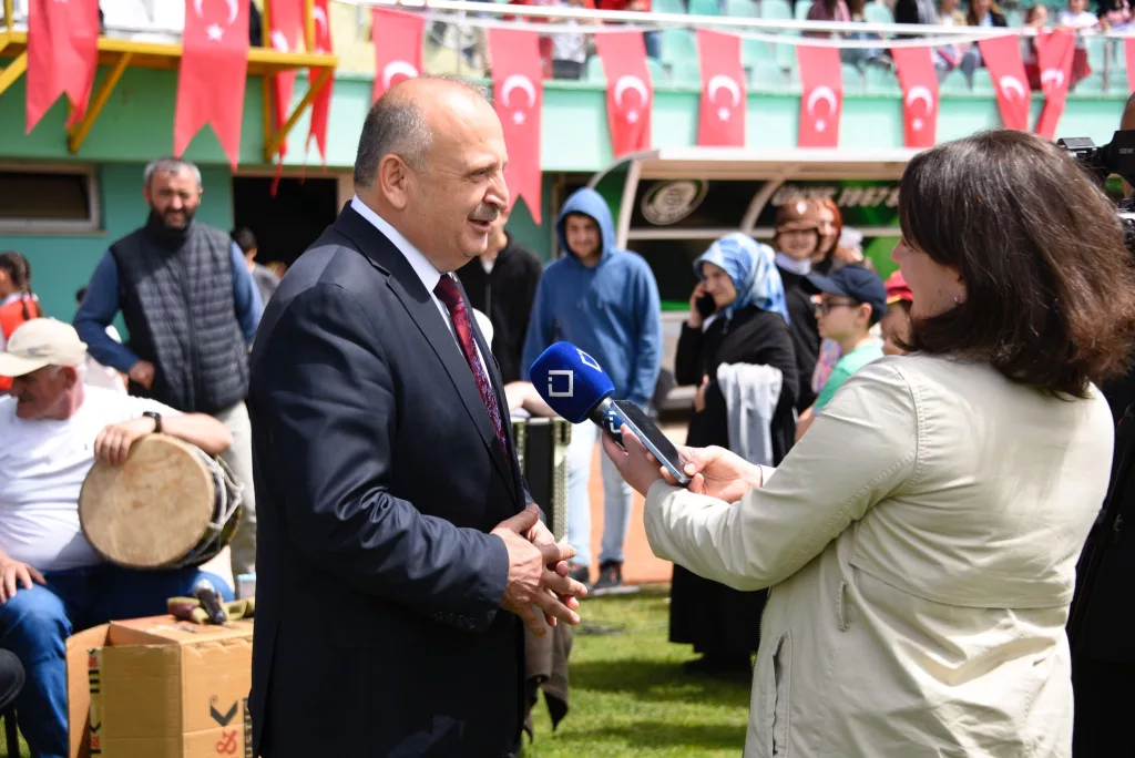 23 Nisan Ulusal Egemenlik ve Çocuk Bayramı tüm yurtta olduğu gibi Ünye’de de coşku ile kutlandı. 4 17