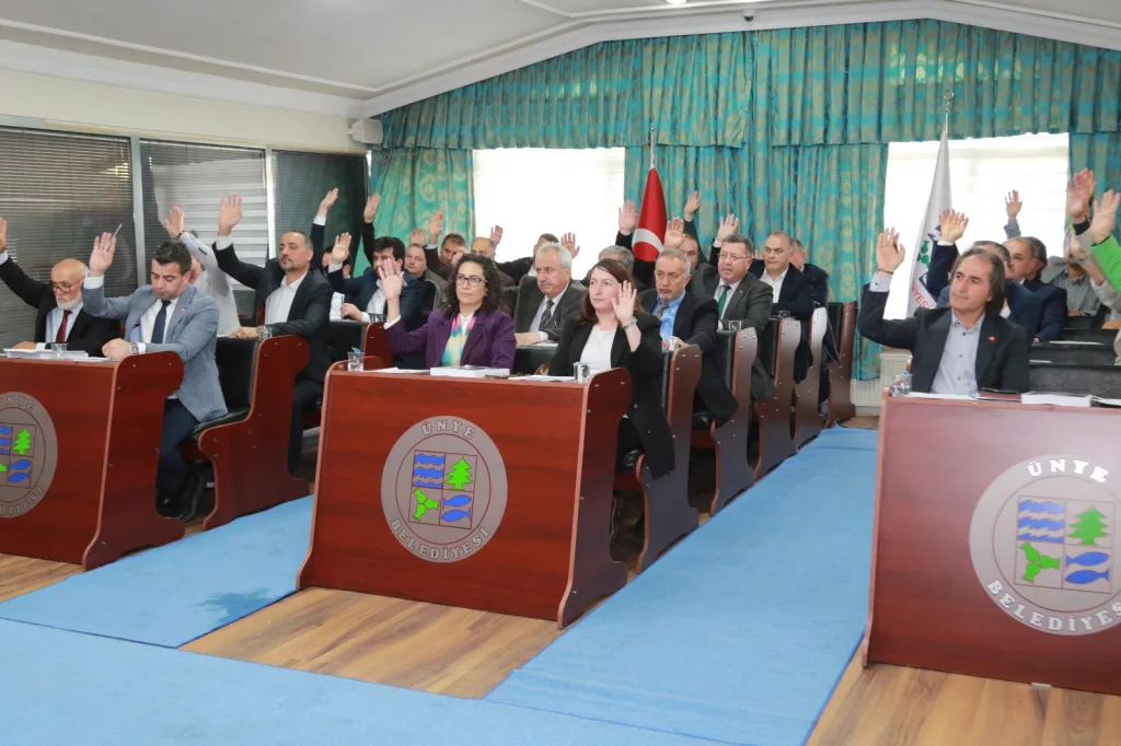 BAŞKAN TAVLI, “YENİ DÖNEM ÜNYE’MİZE HAYIRLI OLSUN” 4 8