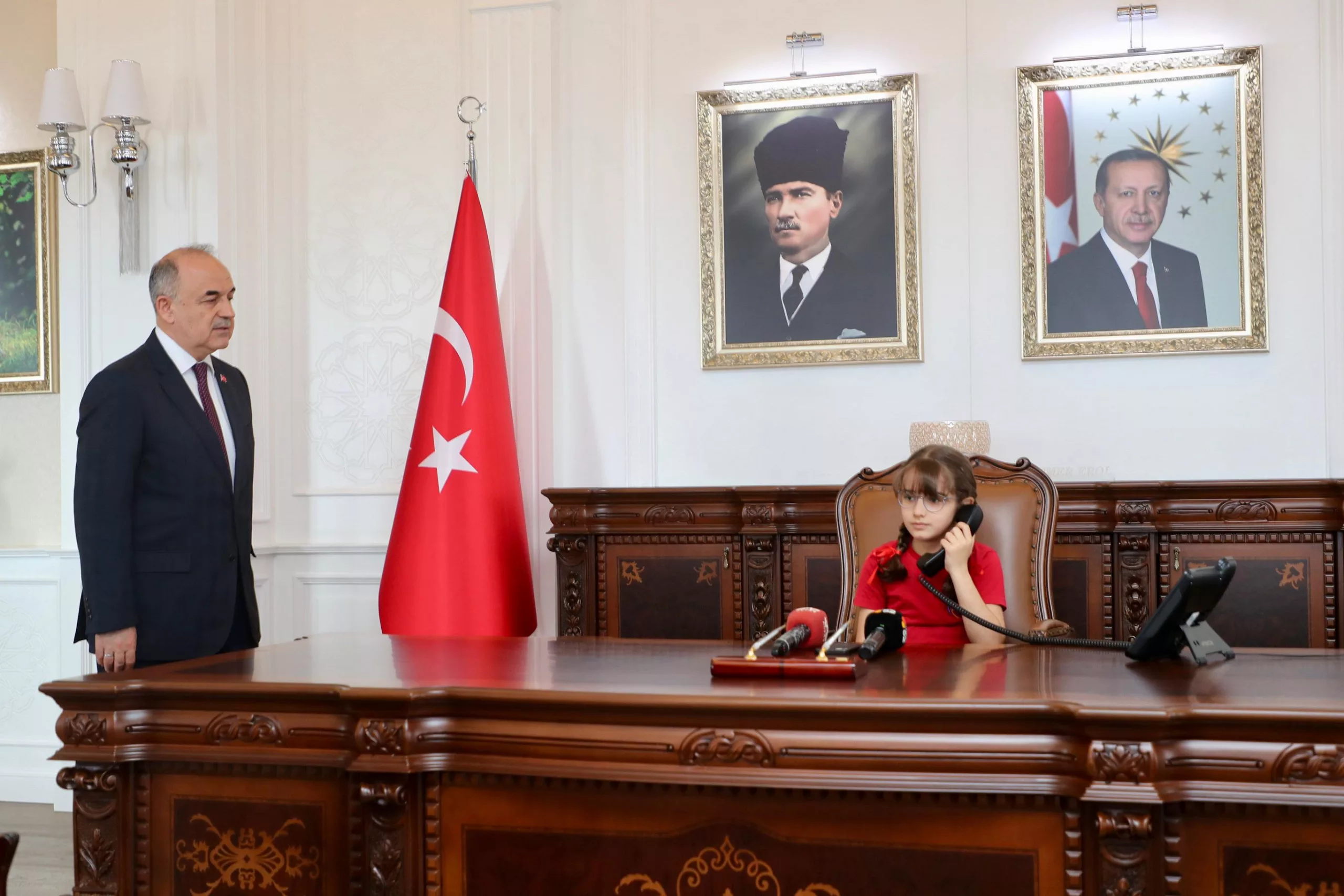 23 Nisan Ulusal Egemenlik ve Çocuk Bayramı Coşkuyla Kutlandı 23