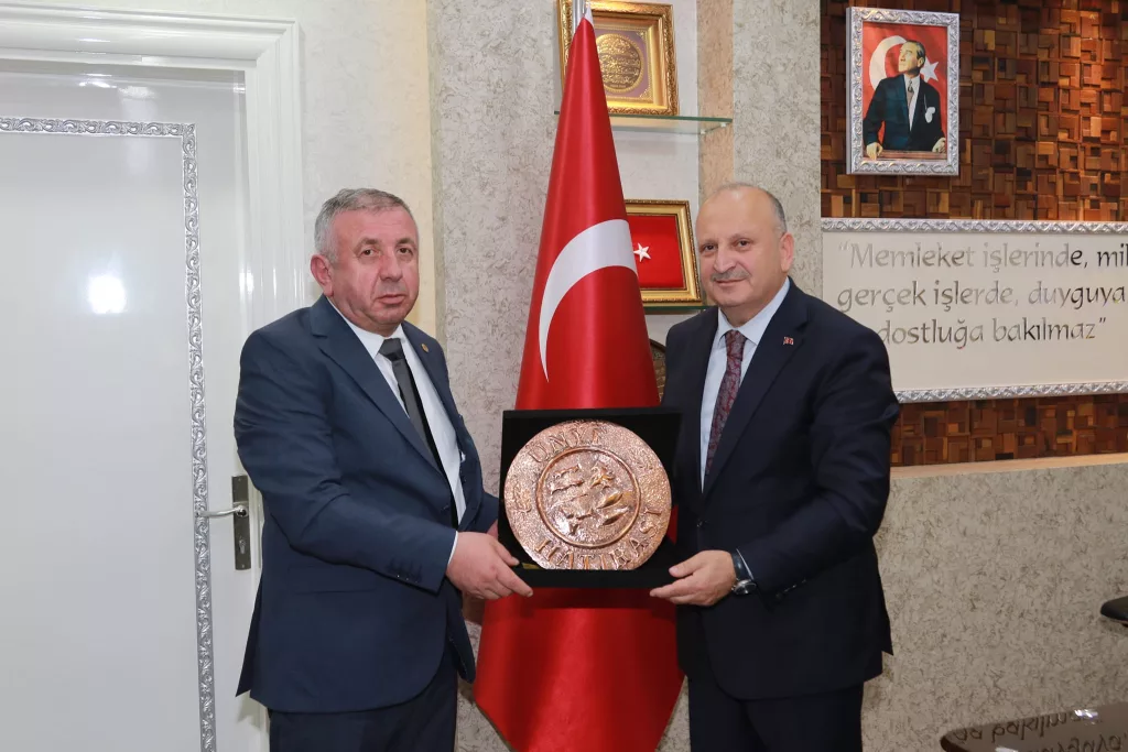 TÜRKİYE-GÜRCİSTAN DOSTLUĞU ÜNYE’DE TAÇLANDI 5 12