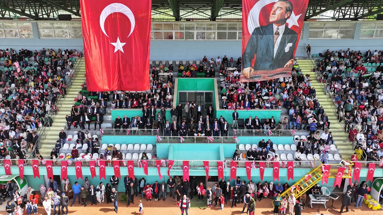 23 Nisan Ulusal Egemenlik ve Çocuk Bayramı tüm yurtta olduğu