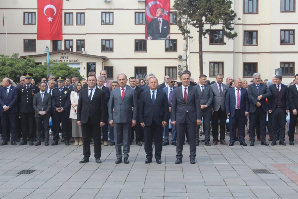 23 Nisan Ulusal Egemenlik ve Çocuk Bayramı tüm yurtta olduğu gibi Ünye’de de coşku ile kutlandı. IMG 1910 1