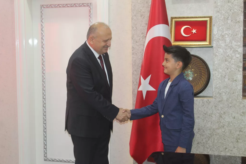23 Nisan Ulusal Egemenlik ve Çocuk Bayramı tüm yurtta olduğu gibi Ünye’de de coşku ile kutlandı. IMG 1922 1