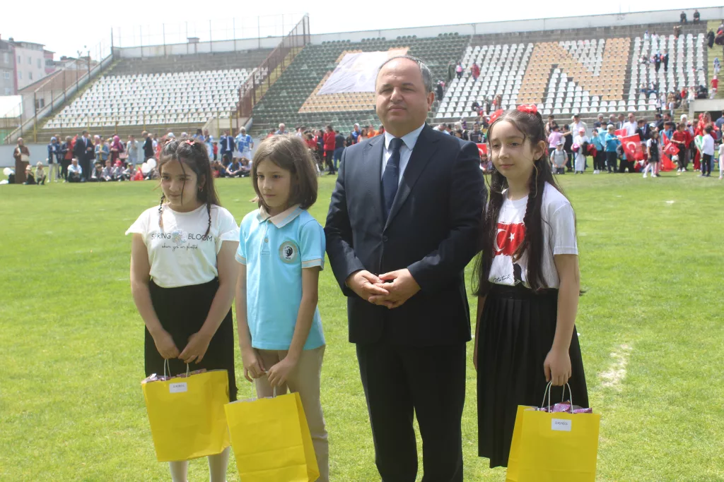 23 Nisan Ulusal Egemenlik ve Çocuk Bayramı tüm yurtta olduğu gibi Ünye’de de coşku ile kutlandı. IMG 2022 1