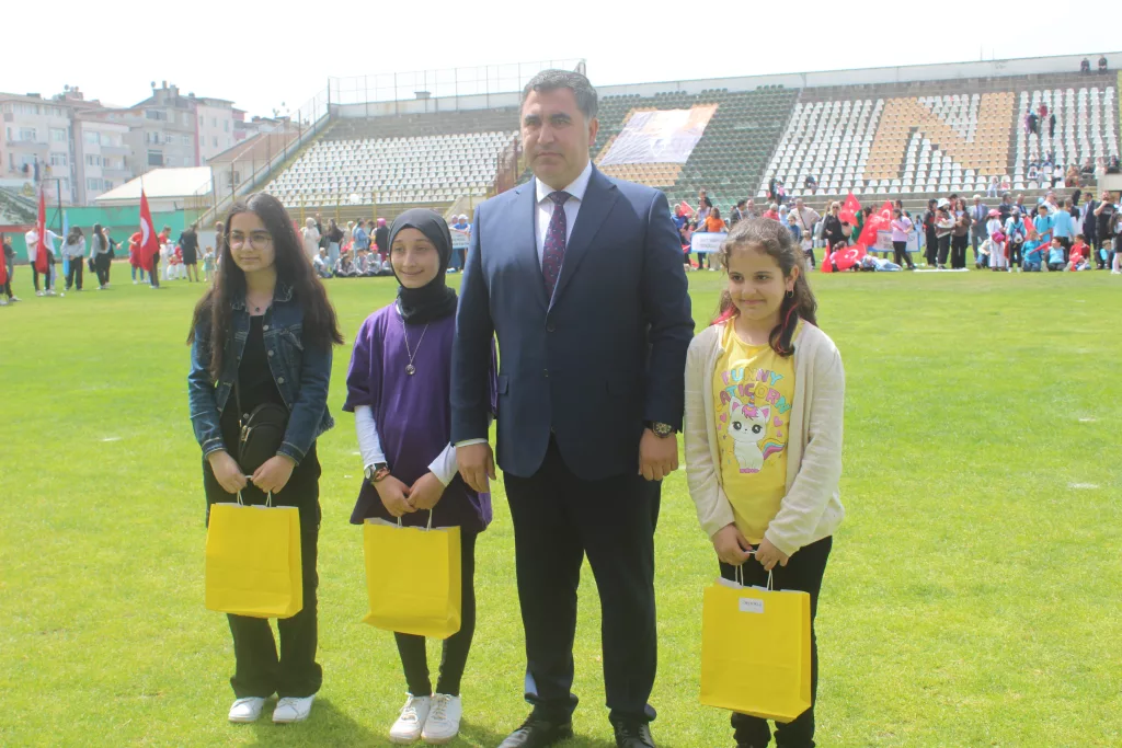 23 Nisan Ulusal Egemenlik ve Çocuk Bayramı tüm yurtta olduğu gibi Ünye’de de coşku ile kutlandı. IMG 2024 1