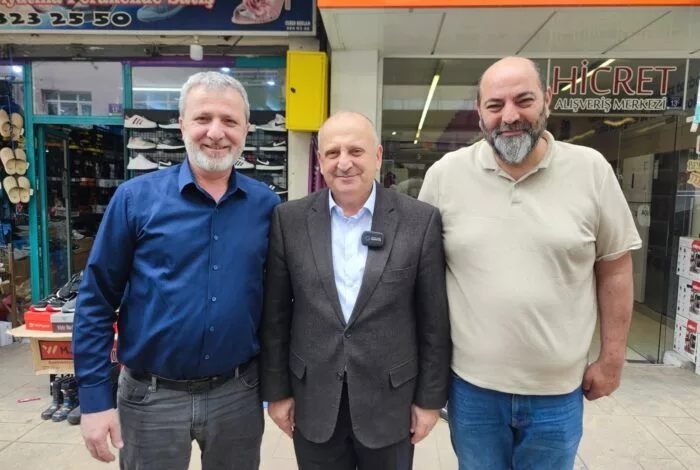 BAŞKAN TAVLI, SEÇİM ÖNCESİNDE BARIŞTIRDIĞI KIRGIN ESNAFLARI ZİYARET ETTİ TA 1 jpeg