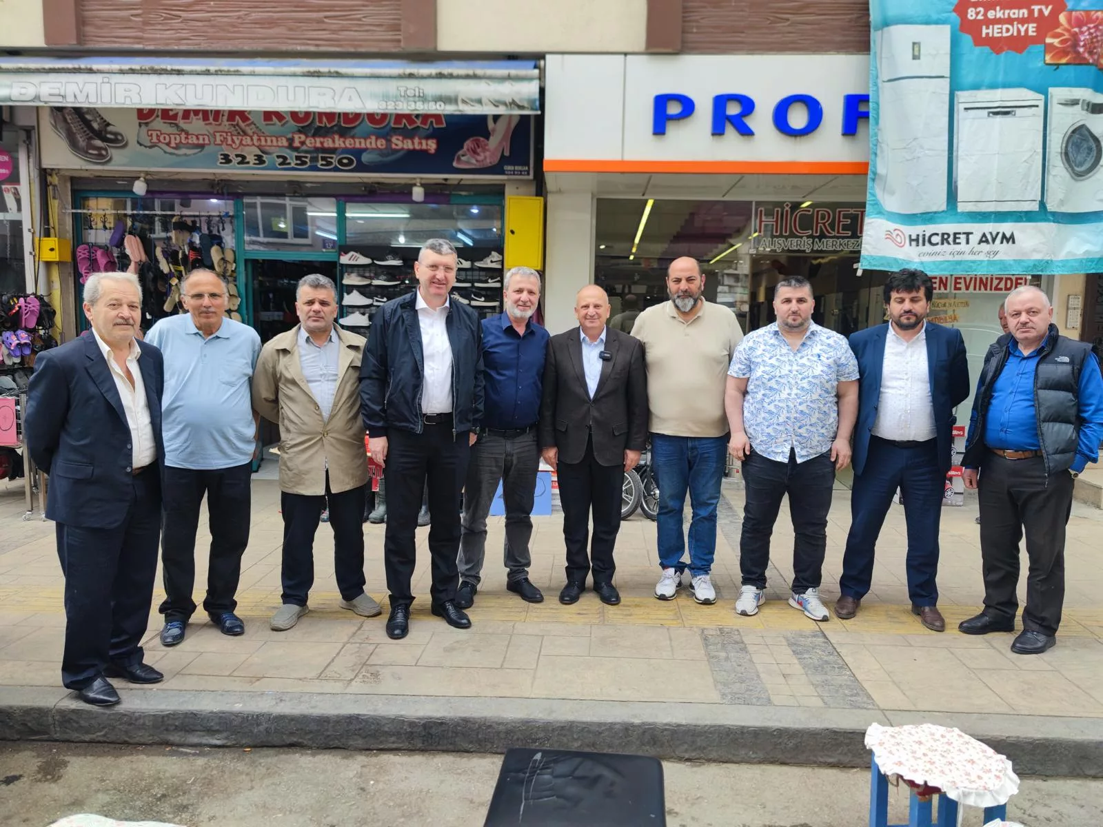 Ünye Belediye Başkanı Hüseyin Tavlı seçim çalışmaları sırasında kırgın olduklarını