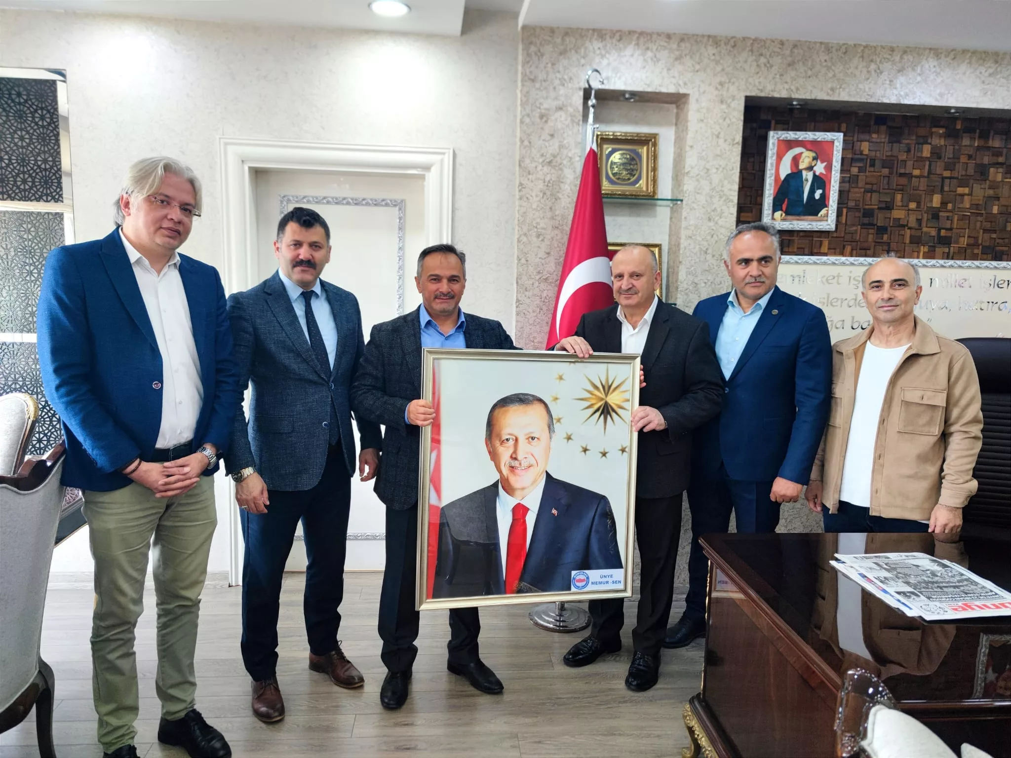Seçimlerin ardından güven tazeleyen Ünye Belediye Başkanı Hüseyin Tavlı’ya tebrik