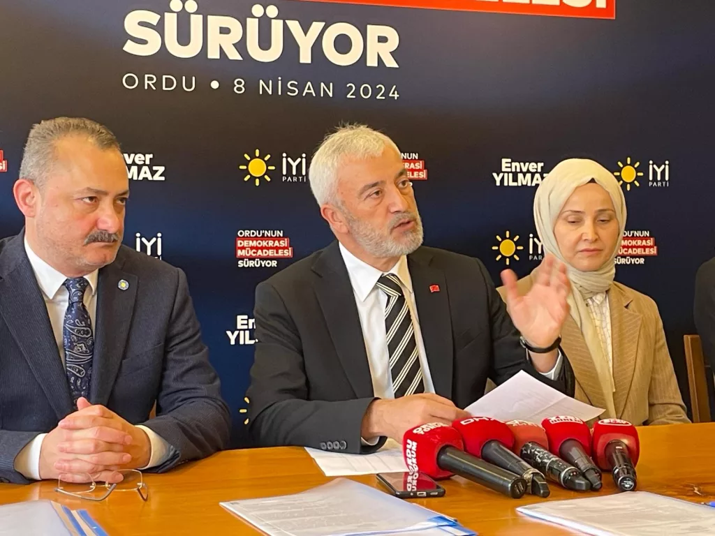 Sandık Kurulu Başkanlarının Siyasi Parti Üyesi Olduğu Tespit Edildi! en1