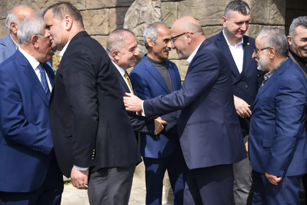 ÜNYE’DE KENT BAYRAMLAŞMASI COŞKUSU ke2