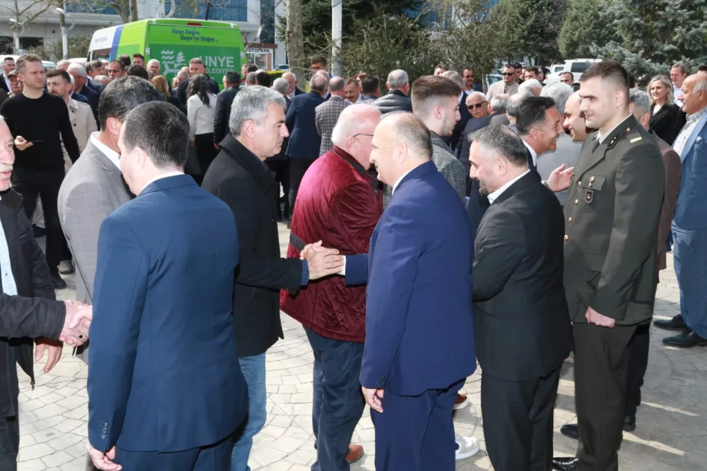 ÜNYE’DE KENT BAYRAMLAŞMASI COŞKUSU ke6