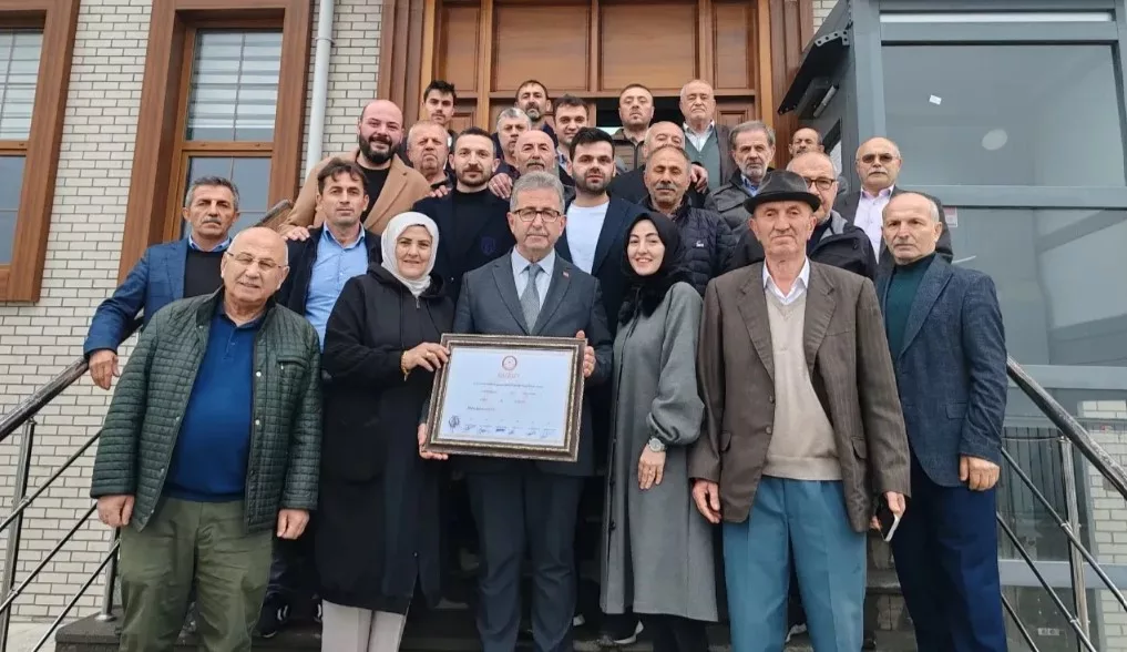 İYİ PARTİ KORGAN BELEDİYE BAŞKANI SAİT KORGAN MAZBATASINI ALDI kor jpg