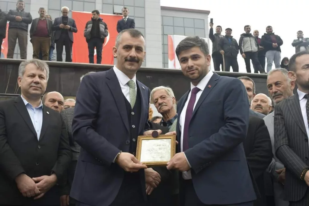 MESUT KARAYİĞİT BAŞKANLIK GÖREVİNİ DEVRALDI mm